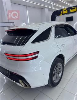 جێنسس GV70